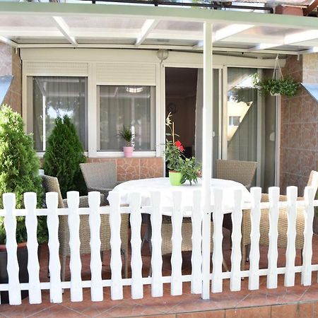 Judit Apartman Dombóvár-Gunaras Exterior foto